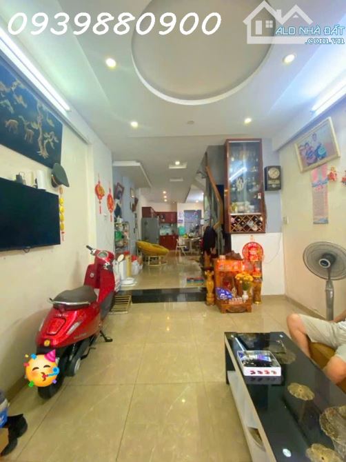 4 tầng - 45m2 - 50m ra Trường Sa - 5,99 Tỷ TL. - 1