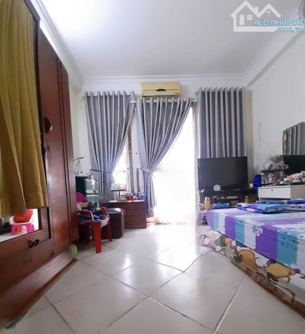 Nhà Q2: 4 Tầng - Căn Góc 2 Mặt Tiền HXH 2 Thoáng - Chỉ 6T - 1