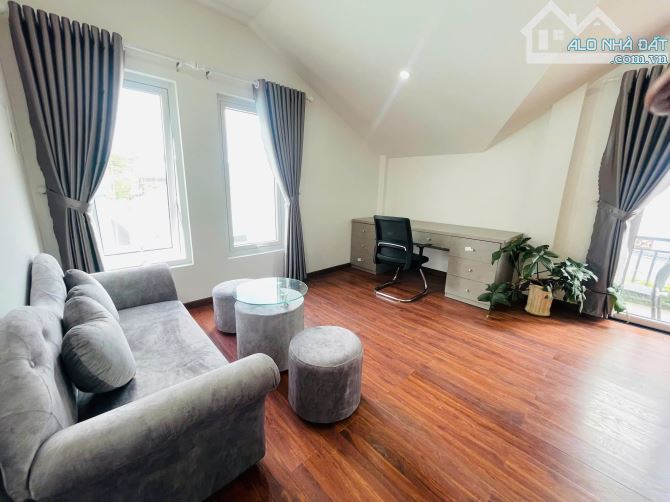 🏡  Bán Villa 3 Mặt Tiền Giá tốt Đường Nguyễn Siêu, P.7 Gần Chợ, Sân Ô Tô, Diện Tích Rộng - 12