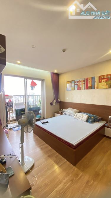 Bán căn hộ 3 ngủ chung cư N03 Berriver Jardin 390 Nguyễn Văn Cừ,Long Biên, giá 7,6 tỷ - 2
