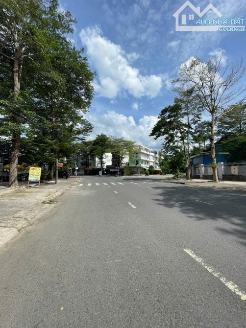 Bán Đất MT Đường Phạm Thế Hiển - Ngay Trường Trường An Phong- 5m x 24m- 120m,2- F7 Q8 - 2