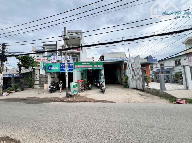 Bán nhà mặt tiền Chiến Lược ngang 5m Gần vòng xoay Phú Lâm , Q.6 - 2