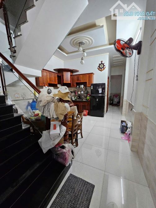 Nhà phố gần chợ Dĩ An 1, phường Đông Hoà, TP Dĩ An. 4,8 tỷ - 2