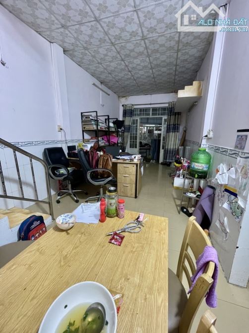 Nhà 2 tầng 1/ Hẻm Xe Hơi đường Trung Mỹ Tây, dt 51m2 (4,2m❌12m) 💰3,2Tỷ - 2