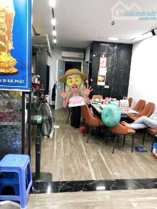 Bán nhà Ô Đồng Lầm / Hồ 3 Mẫu / Lê Duẩn - Ngõ Oto - 35m2 - 7T - 10.39 tỷ - 2