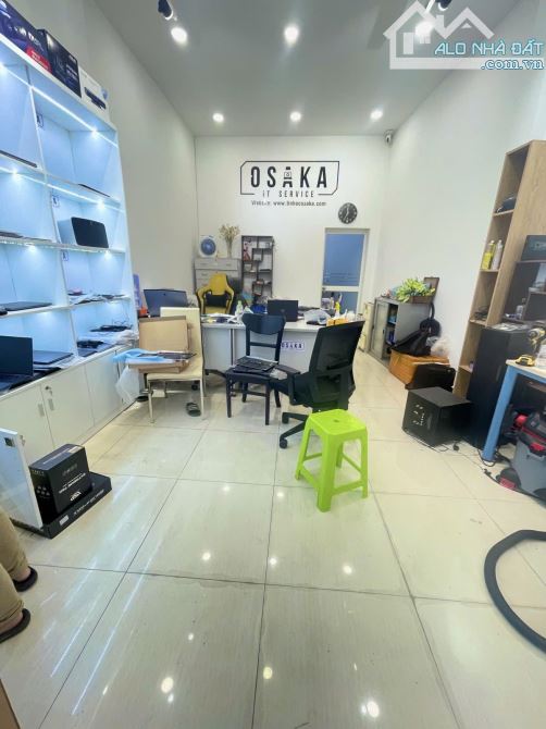 BÁN NHÀ MẶT TIỀN NGUYỄN TRỌNG TUYỂN. GIÁ 14 TỶ . QUẬN PHÚ NHUẬN - 2