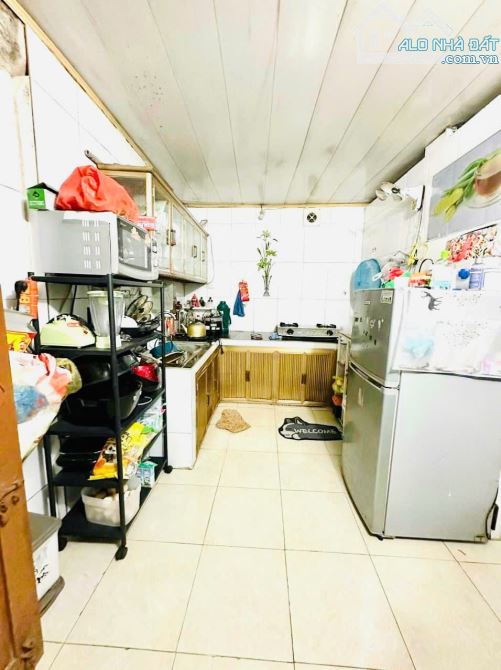 XE TĂNG ĐỖ CỬA THỬA TO DÀI MT 5M 106M2 (Ngang 4.95m dài như vô cùng tận) ĐẶC BIỆT : KHÔNG - 2