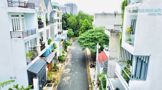✅Chủ về Quê cắt lỗ 500Triệu căn nhà 4 tầng xây để ở 🔥Giá 4 Tỷ 9 🔥Ngay Chợ Long Trường✅ - 2