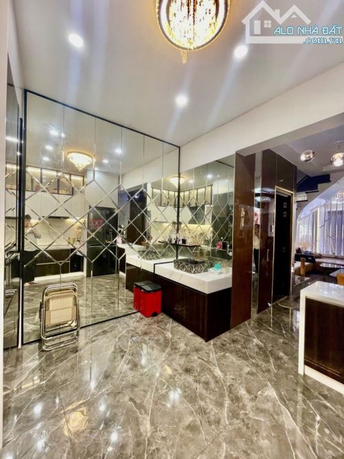 HẺM 13M ĐỘC LẬP TÂN PHÚ – 4 TẦNG 162M2 SÀN – NHỈNH 9 TỶ - 2