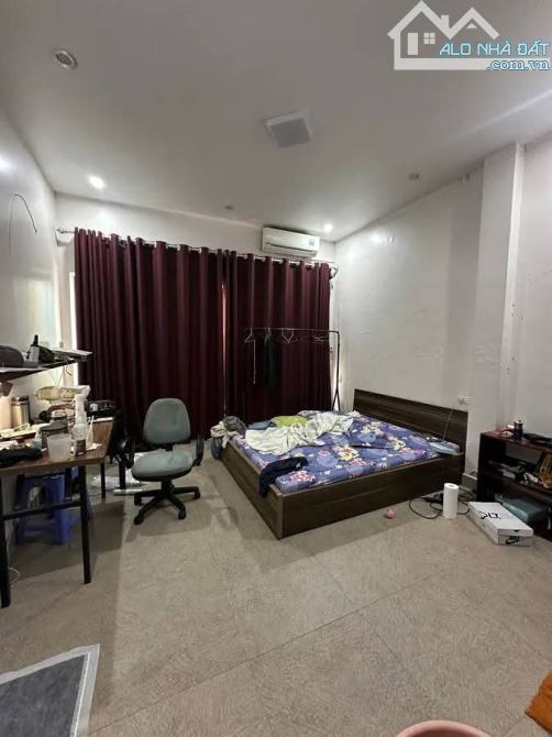 Bán nhà Đàm Quang Trung, Gara, đường thông, 82m2, 3 tầng, mt 4m, 13.6 tỷ, vuông vắn. - 2