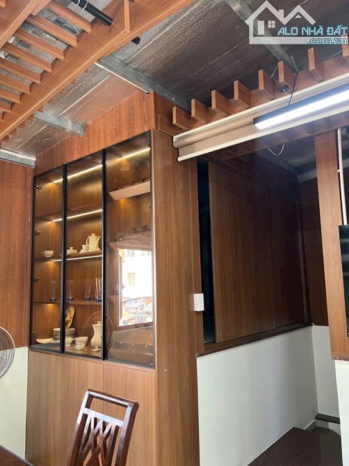 Bán tòa nhà mini tại đường Nguyễn Bỉnh Khiêm Quận 1 với diện tích 30.6m2 giá chỉ 14.9 tỷ - 2
