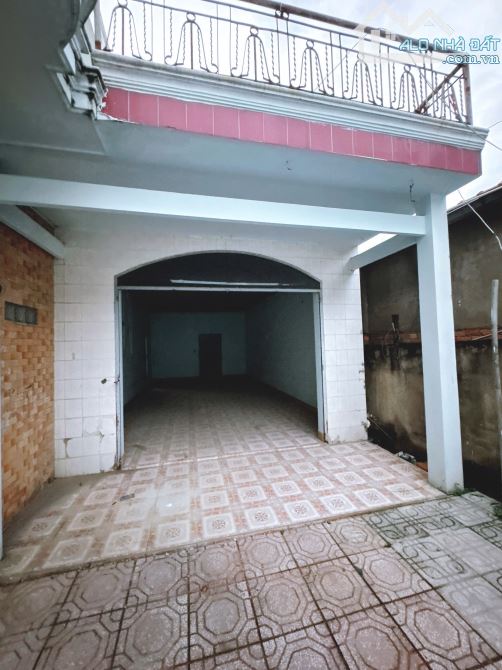Bán nhà  426m2 mặt tiền đường Nguyễn Ái Quốc Gần B5 Tân Hiệp - 2
