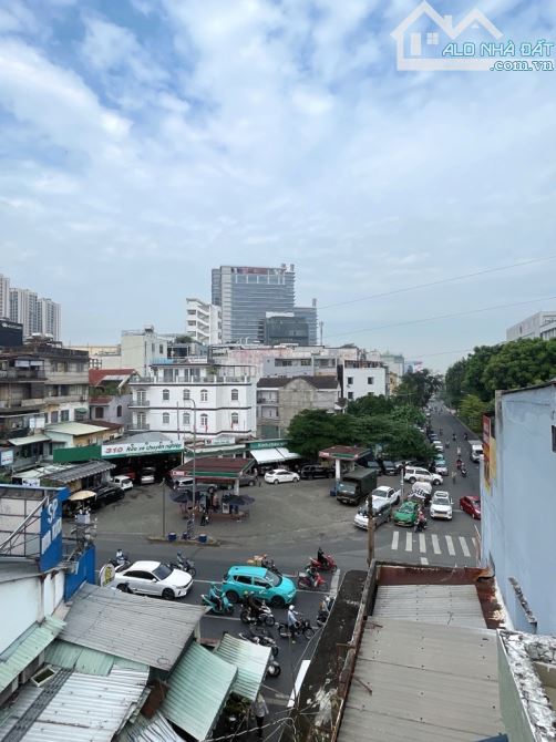 Bán Nhà BTCT TT Quận 3 ngang lớn - 2