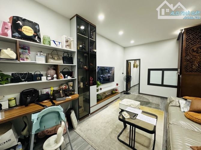 Bán tập thể Nam Thành Công - Huỳnh Thúc Kháng, sử dụng 60m2, khu vực hiếm nhà bán - 2