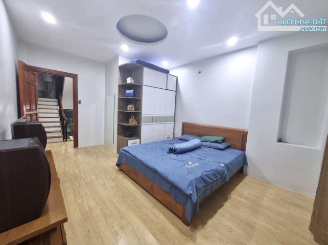 ĐƯỜNG TRƯỚC NHÀ 10m - 3Tầng (4 x 17) 5P ngủ, đường Quang Trung, chỉ nhỉnh 9tỷ - 2
