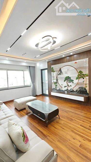 Bán căn hộ chung cư 120 m², 3 PN tòa D5A Trần Thái Tông, full nội thất - 2