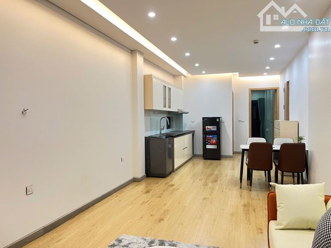 BÁN TÒA CHDV XUÂN LA - 250M2 7T MT7,8M Ô TÔ ĐỖ CỬA - 36 PHÒNG - DÒNG TIỀN 300 TR/THÁNG - 2