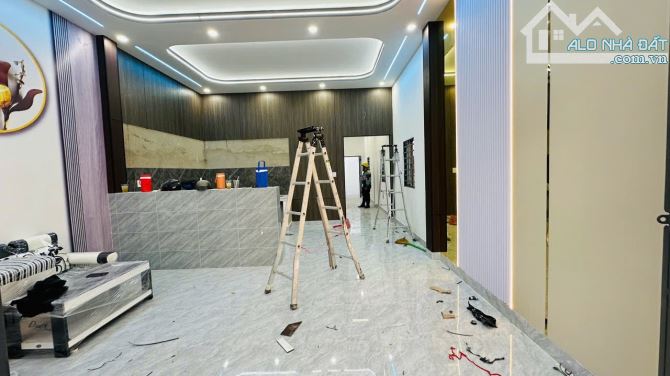 Nhà Cấp 4 Xây Riêng Lẻ 5 x 22m. Đường Xe ÔTô Sổ Hồng Riêng Giá Rẻ. Hướng Tây Bắc - 2