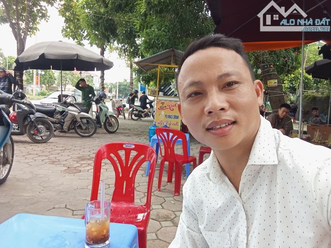 Pán Đất Tặng nhà : Anh Toản Xây Tâm Huyết BTCT Chắc chắn,Đẹp Long Lanh ,DT 77 m Mt 5,8 m C - 2