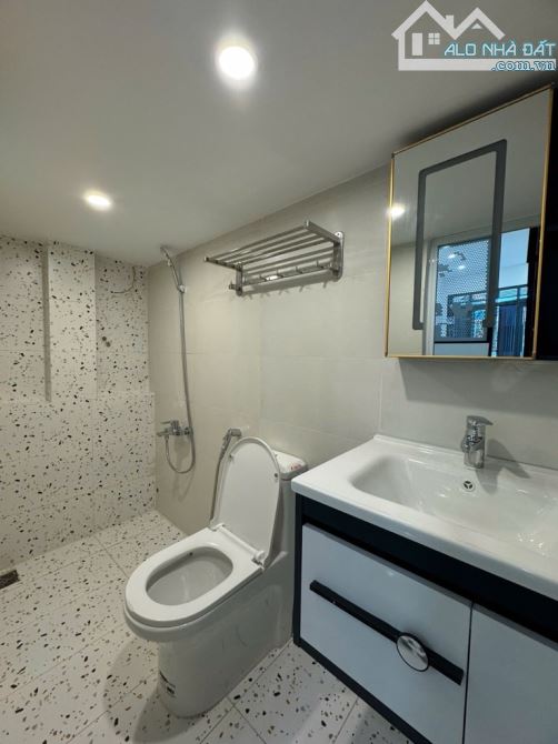 Bán nhà Quận 7, Huỳnh Tấn Phát, 2 tầng, sổ hồng riêng, giá chỉ 5.6 tỷ – thu nhập 9 triệu/t - 3