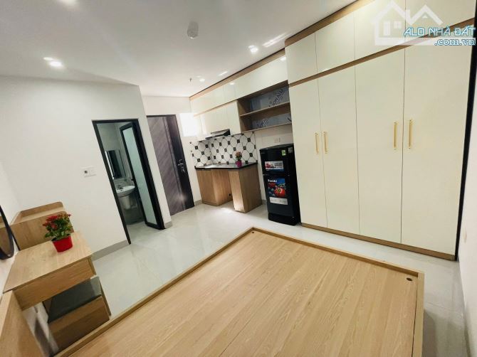 TOÀ CĂN HỘ DÒNG TIỀN PHÚ ĐÔ - 2 THOÁNG TRƯỚC SAU - 10P KK - 30M RA Ô TÔ - GIÁ 12.5 TỶ - 3