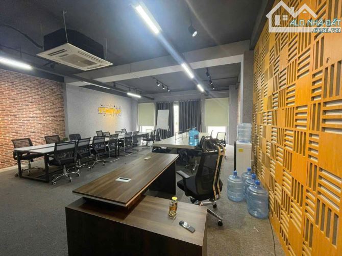 Bán gấp MT Đinh Thị Thi, DT 147m2 + 5 tầng thang máy, đã có sổ hồng giá bán 40 tỷ TL - 3