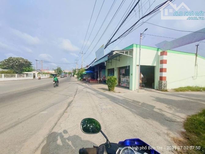 Bán 2000m2 đất mặt tiền đường oto phú hưng - 3