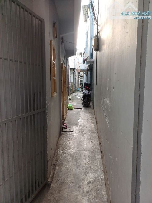 Bán nhà 2 MT Nguyễn Cảnh Chân,Quận 1,DT: 5mx18m,K?C trệt 3 lầu vuông vức.Giá chỉ 17 tỷ TL - 3