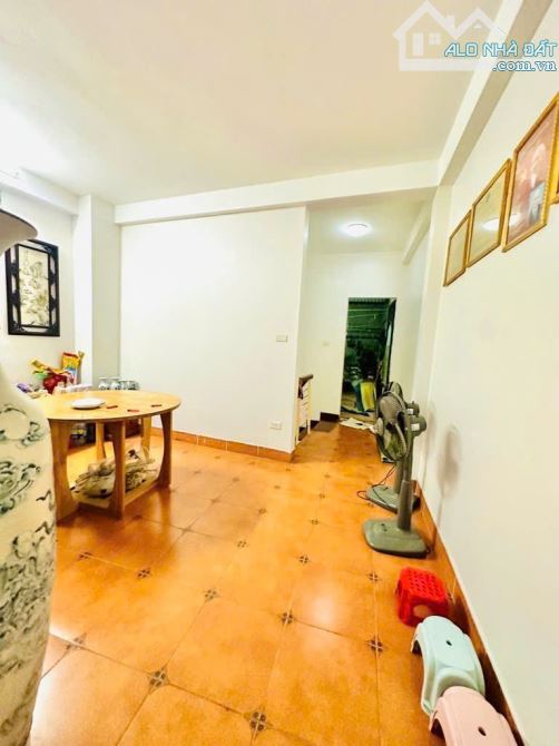 BÁN NHÀ LƯƠNG KHÁNH THIỆN- HOÀNG MAI, 40/63 M2, MẶT TIỀN 4,3 M, GIÁ 13,5 TỶ. - 3