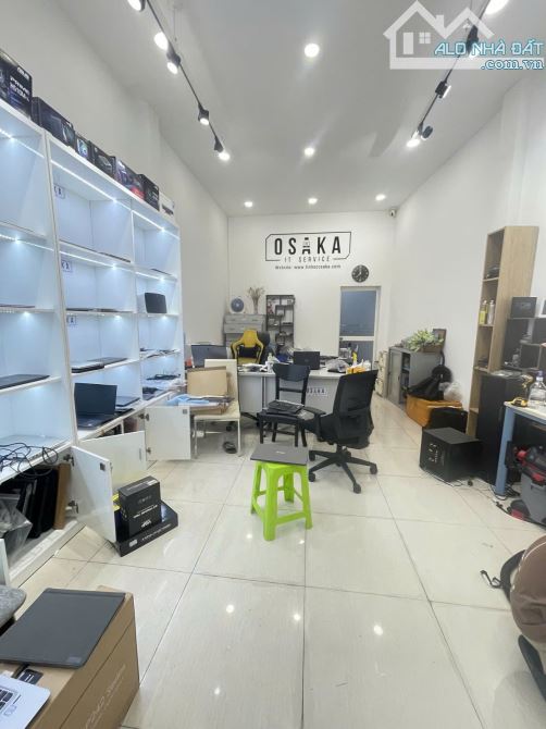 BÁN NHÀ MẶT TIỀN NGUYỄN TRỌNG TUYỂN. GIÁ 14 TỶ . QUẬN PHÚ NHUẬN - 3