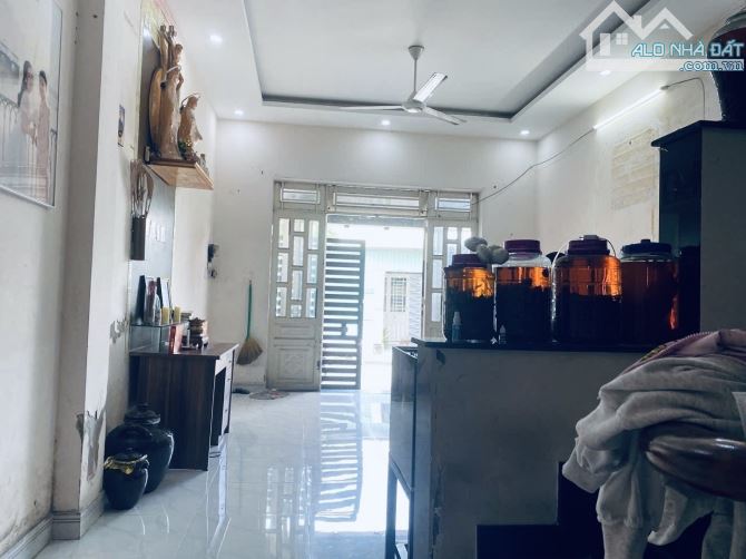 CƠ HỘI VÀNG! CHO NHÀ ĐẦU TƯ THÔNG MINH. *BÁN NHÀ 3 TẦNG MẶT TIỀN VỪA Ở VỪA CÓ DÒNG TIỀN 20 - 3