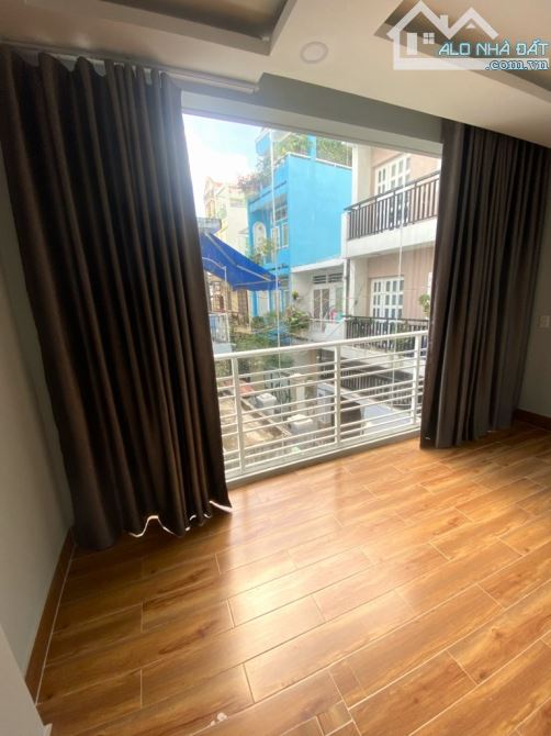 BÁN NHÀ QUẬN 10 – 3/2 – 5 TẦNG – 40M2 – DÒNG TIỀN 30TR – SÁT HẺM 6M – 6.X TỶ - 3