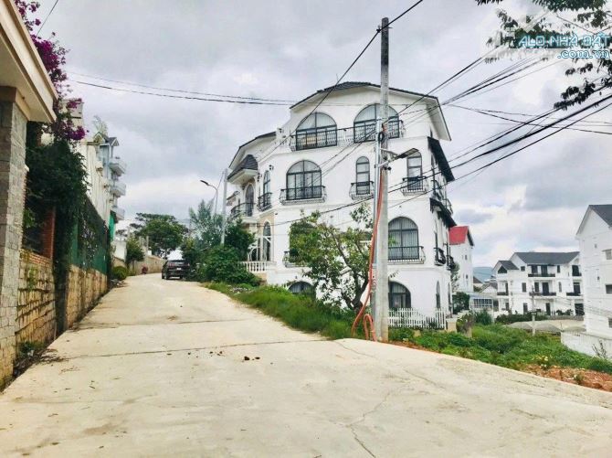 Đất biệt thự Trịnh Hoài Đức, P11, Tp Đà Lạt. - 500m2 - 15 tỷ - 3