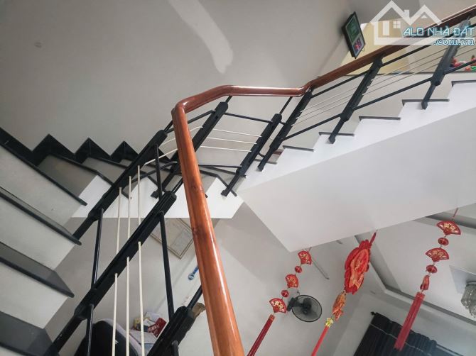 Bán nhà MP Nguyễn Khang, Thanh Khê , dt 85m2, 3t, mt 5m. Giá 5.8 ty - 3