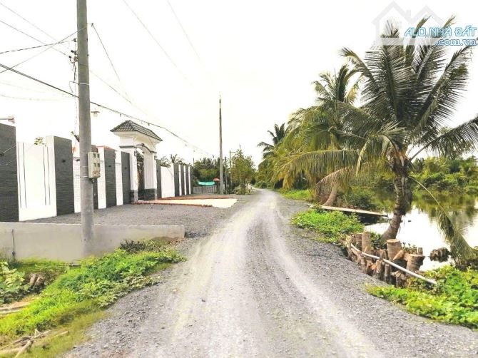 Hàng ngộp, 1000m2 đất thổ view kênh cực đẹp chốt 1.35 tỷ - 3