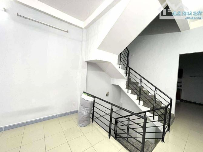 🏭 CHỈ 10,9TỶ SỞ HỮU NGAY NHÀ DƯƠNG BÁ TRẠC QUẬN 8 ,3 TẦNG ĐẸP HẺM XE HƠI . - 3