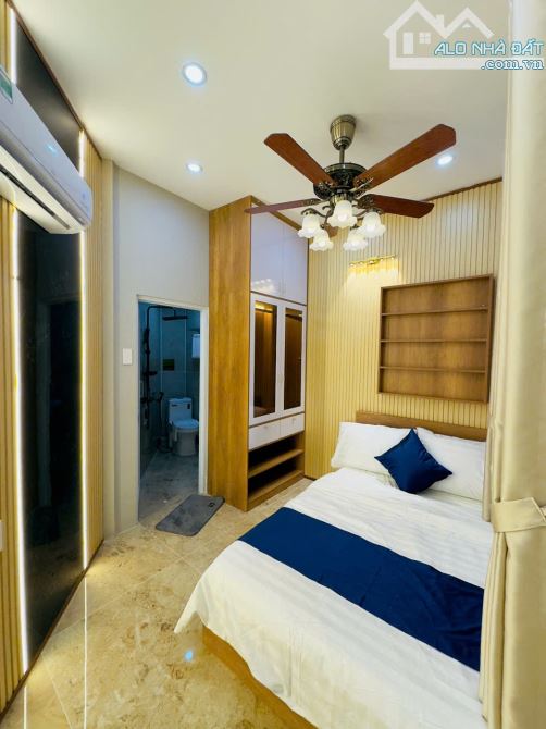 Hiếm, Góc, Nhà đẹp , Hẻm 8m Trường Chinh ,P14 Tân Bình 4x13m, 5 tầng giá chỉ 10.8 tỷ - 3