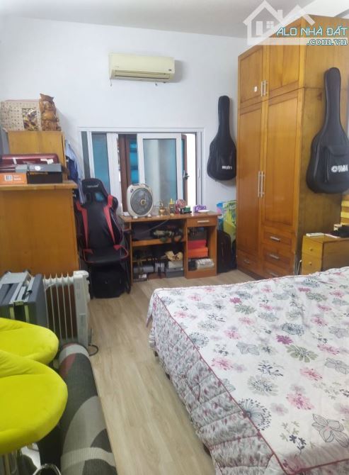 NHỈNH 11 TỶ NHÀ LÔ GÓC TRẦN THÁI TÔNG, CẦU GIẤY, KINH DOANH, DT 30M, 6 TẦNG, MT 3.5M - 3