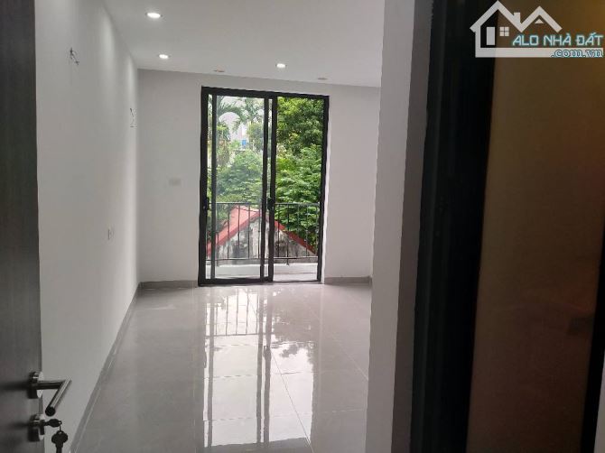 Bùi Xương Trạch .Thanh Xuân 36m 5 tầng thang máy .8.9 tỷ. Ô tô cách nhà 10m. - 3