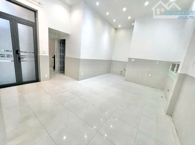 Nhà khu tên lửa, 8x20 2 lầu 4 phòng ngủ 5wc, gần Aeon Mall - 3
