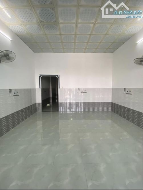 Bán gấp nhà 120m2 Xã tân hiệp SHR Giá 790tr Hóc Môn bán trong tuần Gấp !! - 3