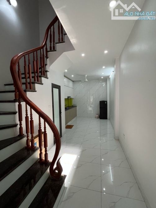 TÂY MỖ, NHÀ ĐẸP - FULL NỘI THẤT - Ô TÔ ĐỖ CỬA  - 2 THOÁNG - 42M2*5T - CHỈ 6.x TỶ (TL) - 3