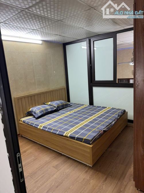 Bán Nhà Phố Kim Giang - 35m2 x 2T - Ngõ Thông - Ô Tô 5 Tạ Đỗ Cửa - MT 3.3m - Giá 2.150 tỷ - 3