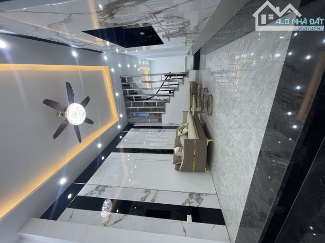 Bán nhà Yên Nghĩa, Hà Đông, 48m2, 4,5 tầng đẹp, lô góc 2 mặt đường,ôtô đỗ cửa,chỉ hơn 7 tỷ - 3