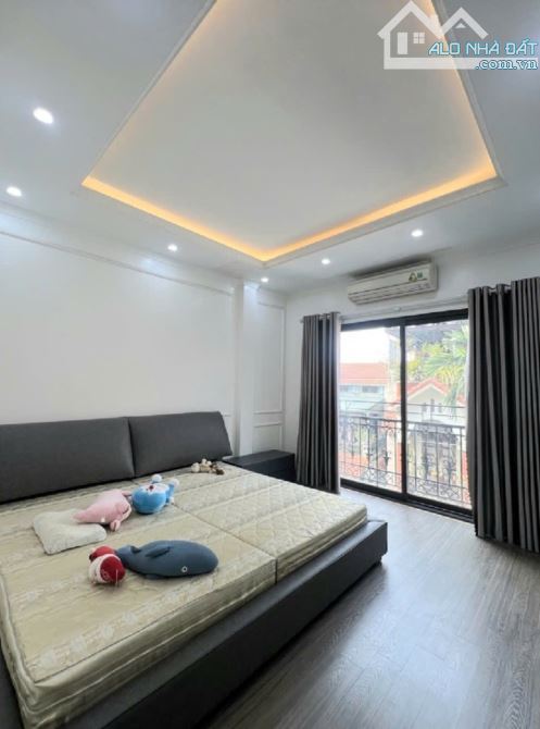 BÁN NHÀ NGUYỄN LAM LONG BIÊN, GẦN PHỐ, KHÓ TÌM, Ô TÔ VÀO ĐƯỢC, 51M2, CHỈ 8.X TỶ - 3