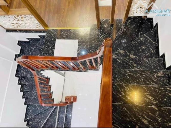 Bán nhà trục chính đường 422, Tân Lập, Đan Phượng. Lô góc 42m2 xây 5 tầng. Ôtô dừng đỗ ngõ - 4