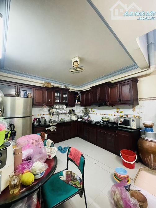 Bán nhà mt Phong Phú Q8 - Dt lớn (4.8x25) ngay chợ Xóm Củi - 4