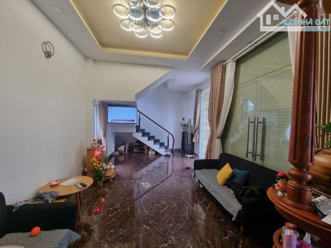 🏡 BÁN NHÀ ĐẸP 3 TẦNG – TÔ NGỌC VÂN, P.2, TP. ĐÀ LẠT - GIÁ CHỈ 6 TỶ - 4