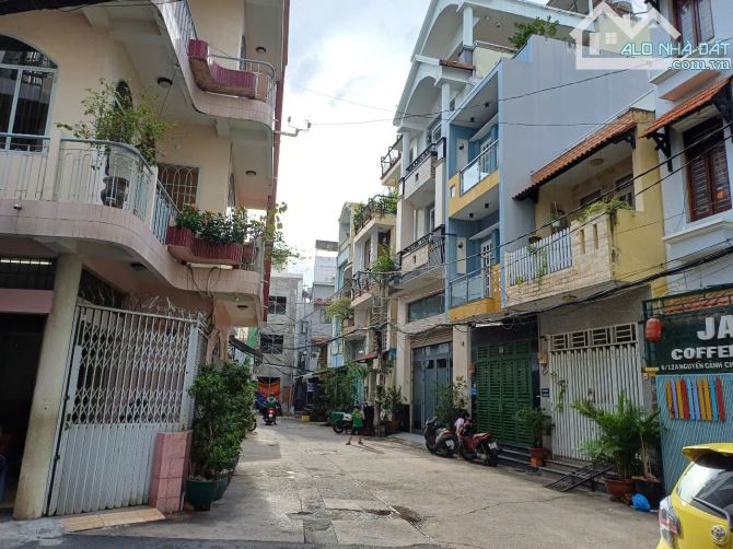 Bán nhà 2 MT Nguyễn Cảnh Chân,Quận 1,DT: 5mx18m,K?C trệt 3 lầu vuông vức.Giá chỉ 17 tỷ TL - 4