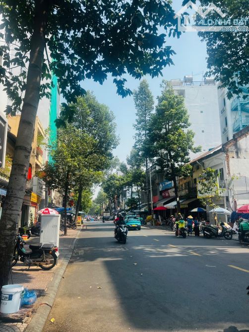 NHÀ MẶT TIỀN SIÊU VỊ TRÍ TRUNG TÂM Q1 ( 4.5 X 18M) 7 TẦNG MỚI ĐẸP ,THU NHẬP CAO ỔN - 4
